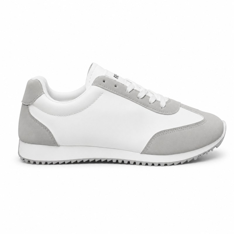 Low-top Retro Runner Sneaker